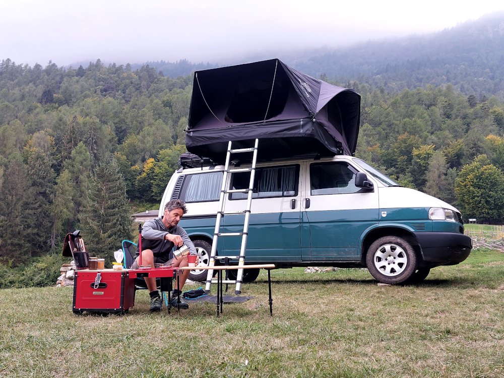 tenda da tetto per furgoni volkswagen x-cover 2.0 montata su vw t4 syncro